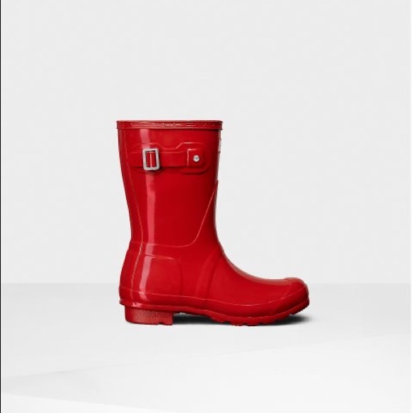 red hunter rain boots